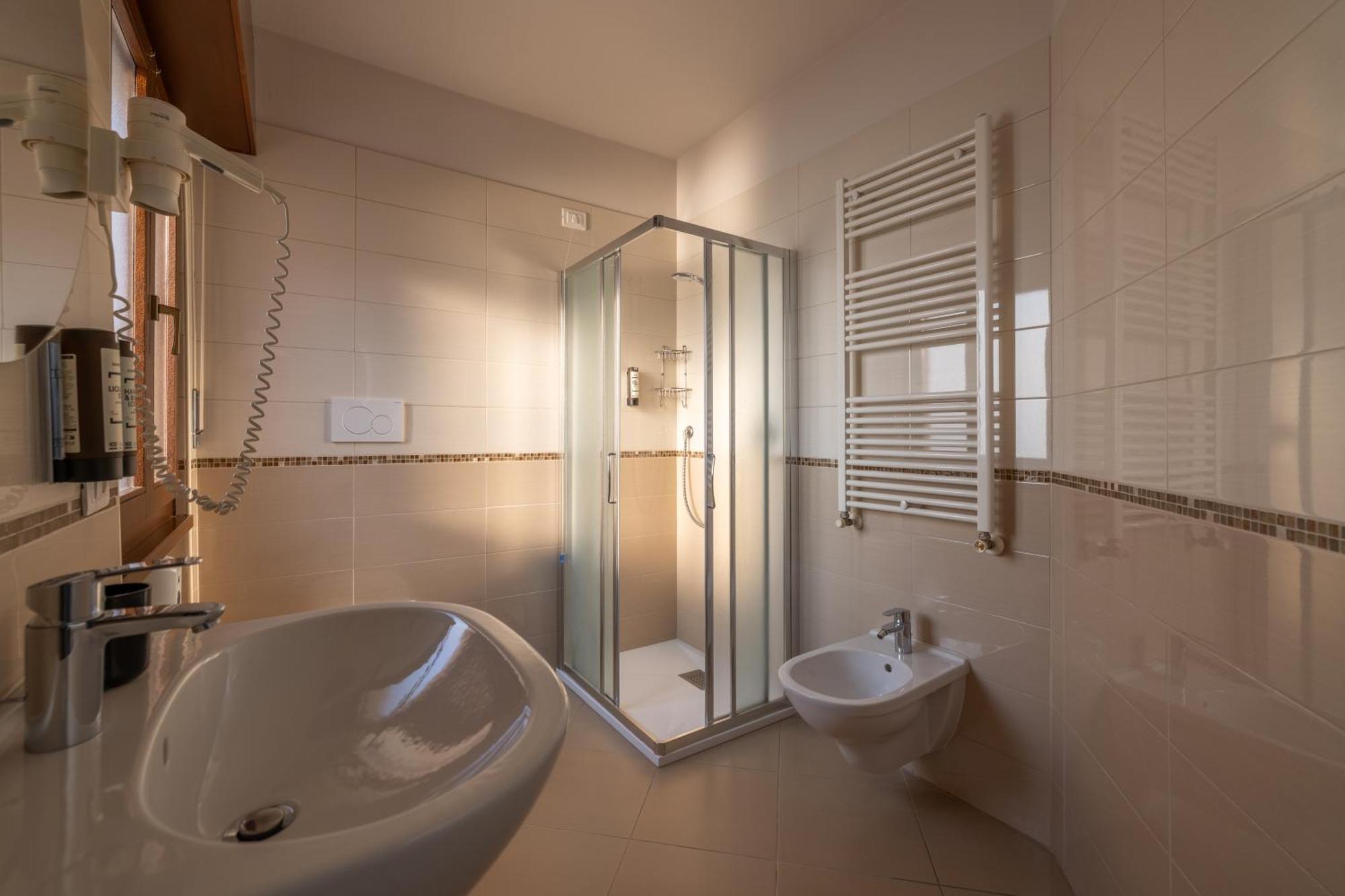 Hotel Miralago Lazise Exterior foto